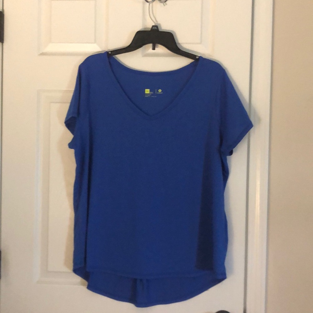 XERSION Athletic T-shirt